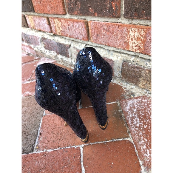 💥Louis Vuitton Navy Sequined Open Toe Heels - Picture 3 of 8
